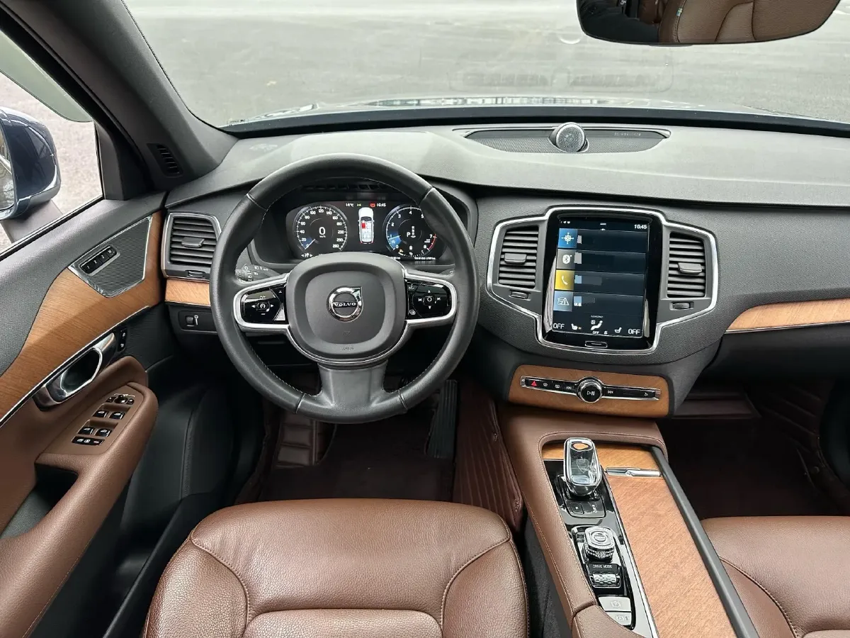 2021 Volvo XC90 2.0T 250HP L4 8AT,autocango,china used car exporter,china ev exporter,chinese used car exporter,chinese used ev exporter