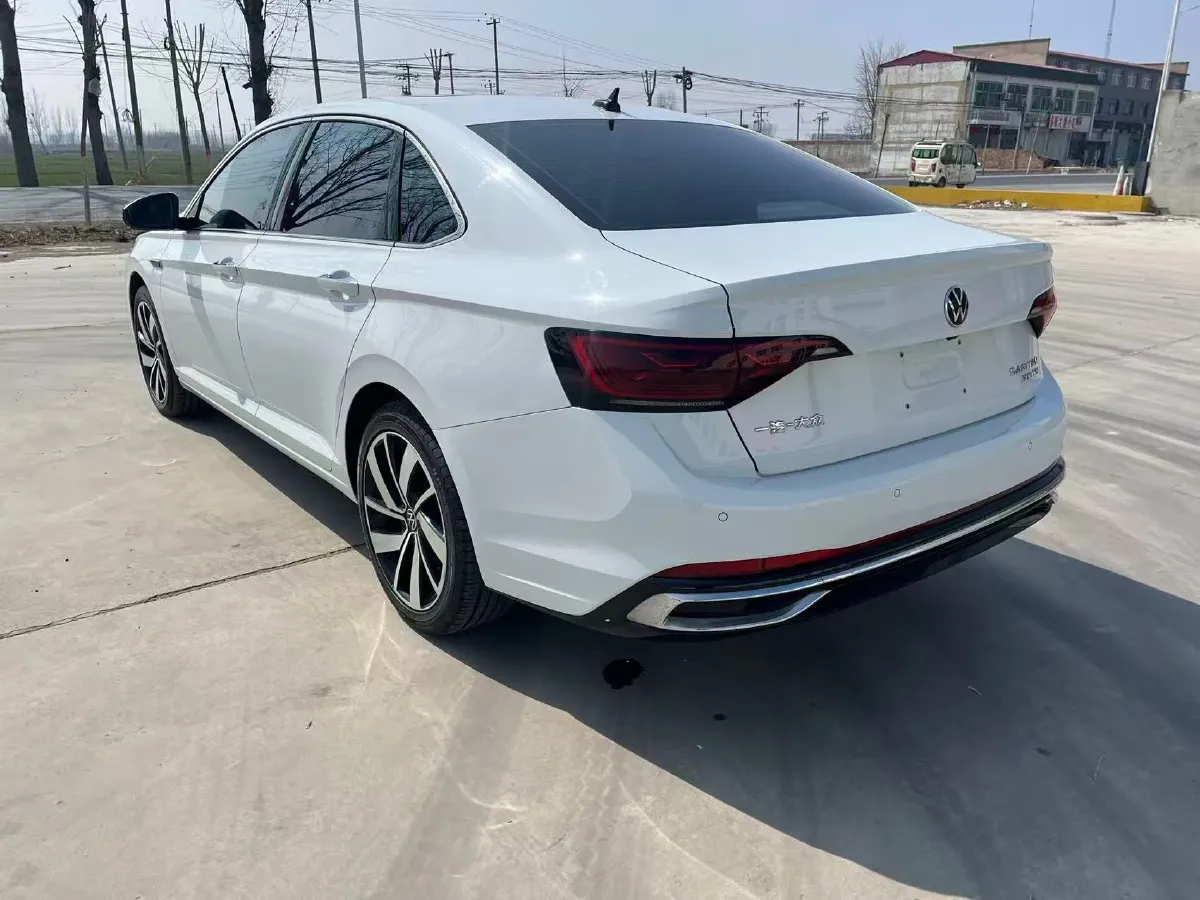 2023 Volkswagen Sagitar 1.5T 160HP L4 7DCT,autocango,china used car exporter,china ev exporter,chinese used car exporter,chinese used ev exporter