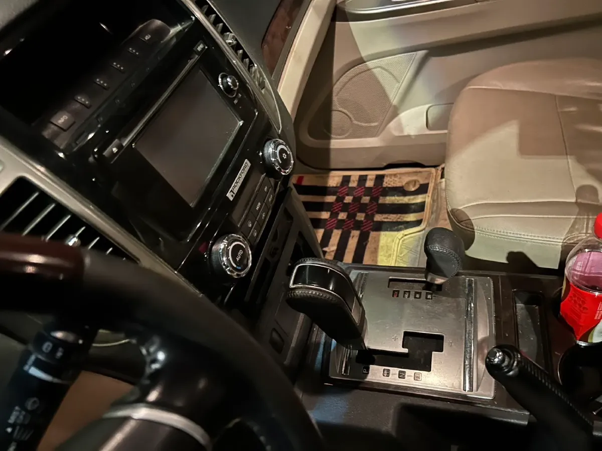 2018 Mitsubishi Pajero 3.0L 174HP V6 5AT,autocango,china used car exporter,china ev exporter,chinese used car exporter,chinese used ev exporter