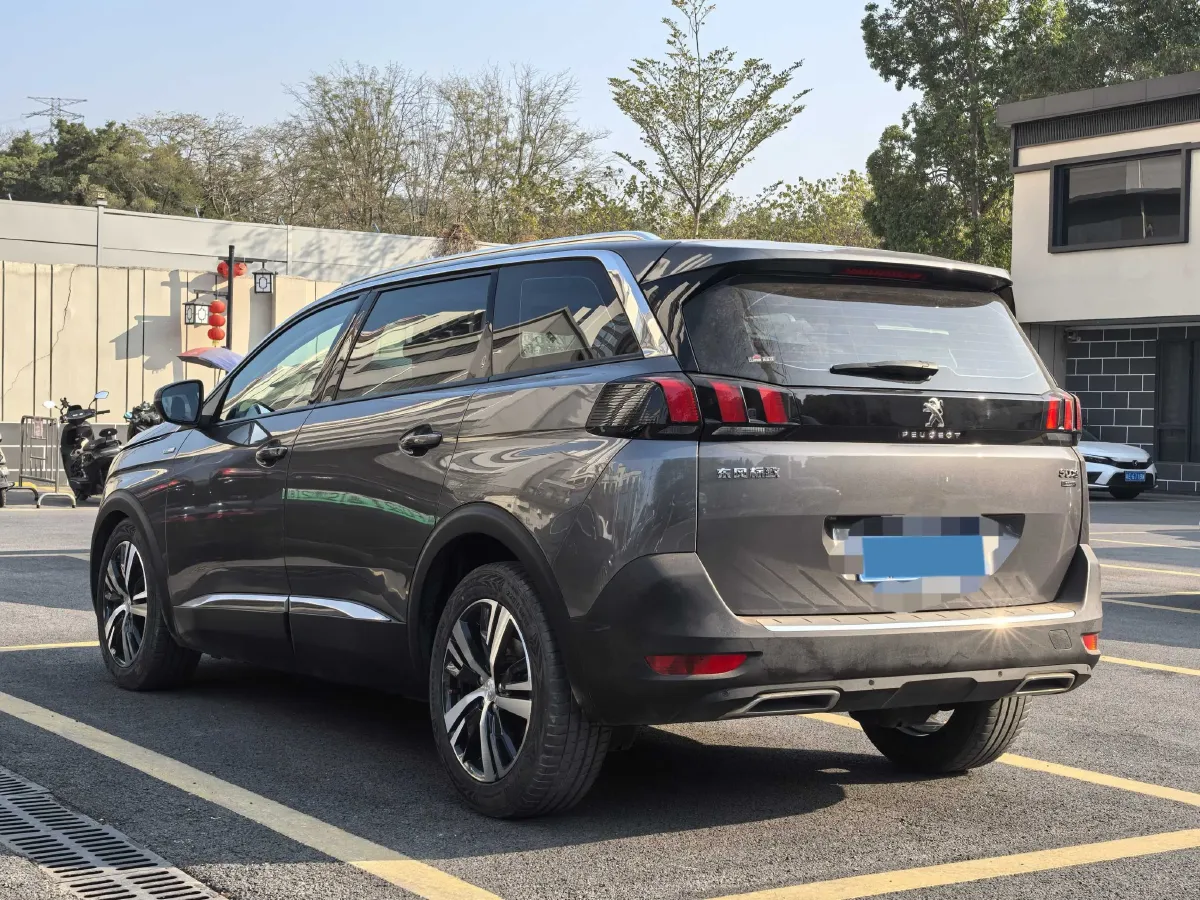 2017 Peugeot 5008 1.6T 167HP L4 6AT,autocango,china used car exporter,china ev exporter,chinese used car exporter,chinese used ev exporter