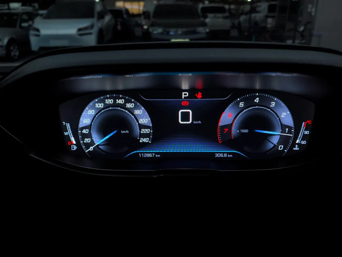 2017 Peugeot 5008 1.6T 167HP L4 6AT,autocango,china used car exporter,china ev exporter,chinese used car exporter,chinese used ev exporter