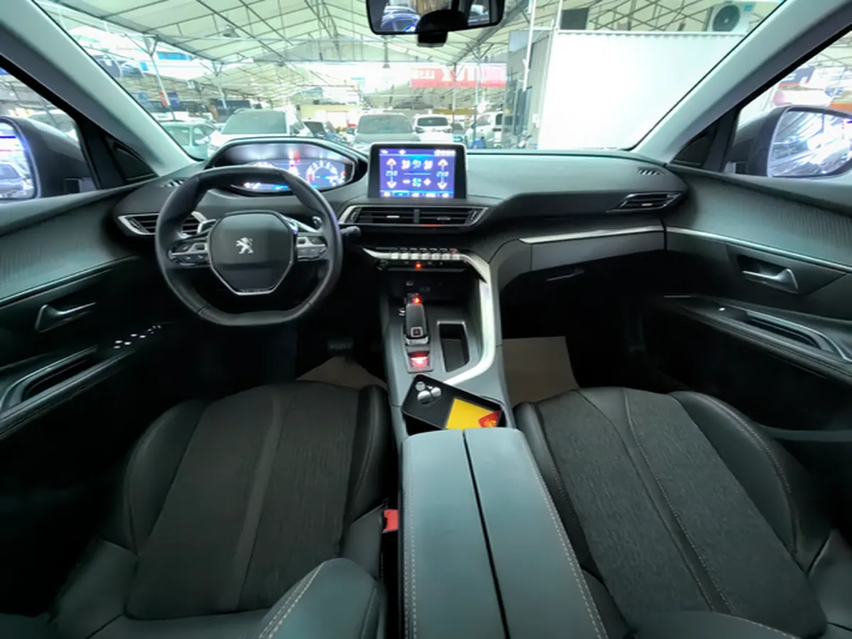 2017 Peugeot 5008 1.6T 167HP L4 6AT,autocango,china used car exporter,china ev exporter,chinese used car exporter,chinese used ev exporter