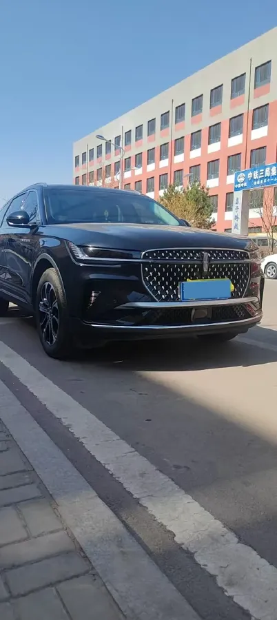 2025 Lincoln Nautilus 2.0T 261HP L4 8AT,autocango,china used car exporter,china ev exporter,chinese used car exporter,chinese used ev exporter