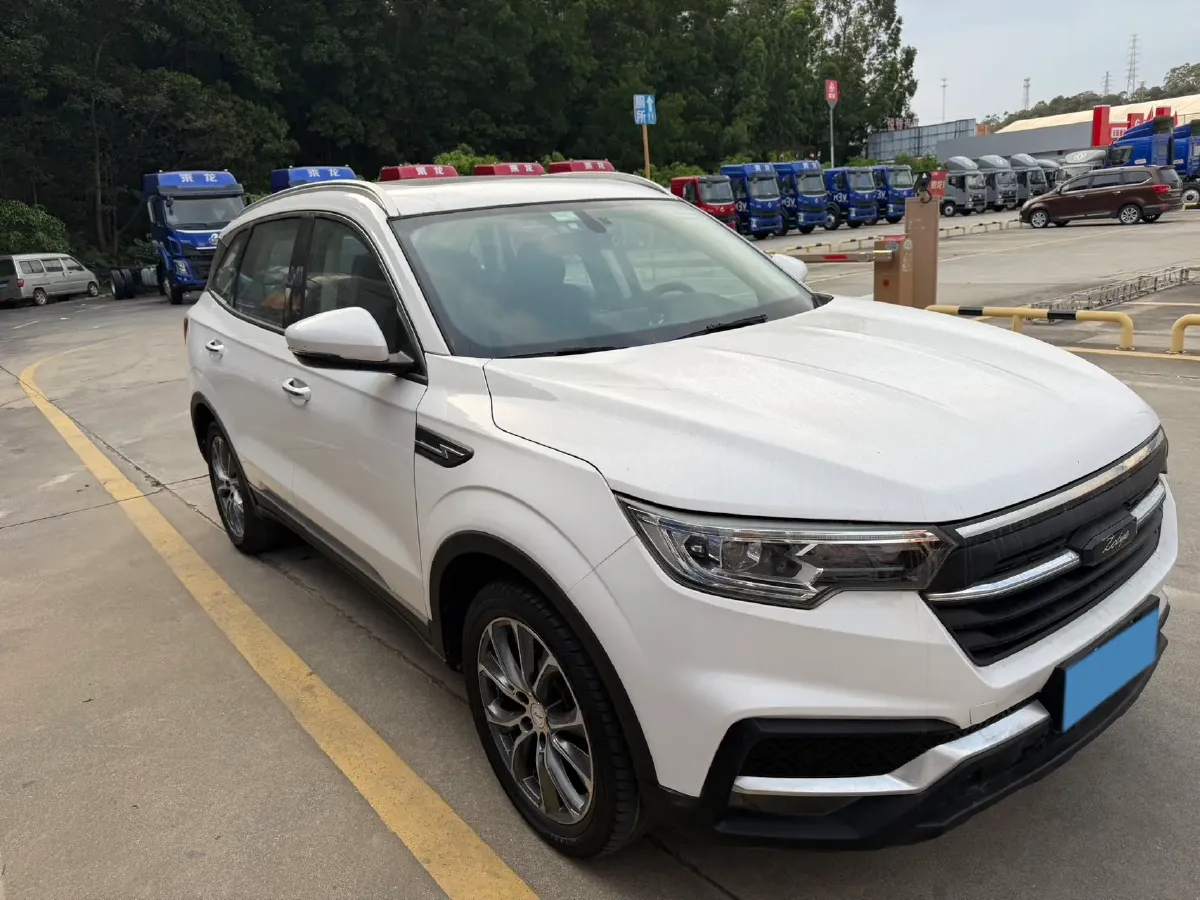 2018 Zotye T500 1.5T 156HP L4 6AT,autocango,china used car exporter,china ev exporter,chinese used car exporter,chinese used ev exporter