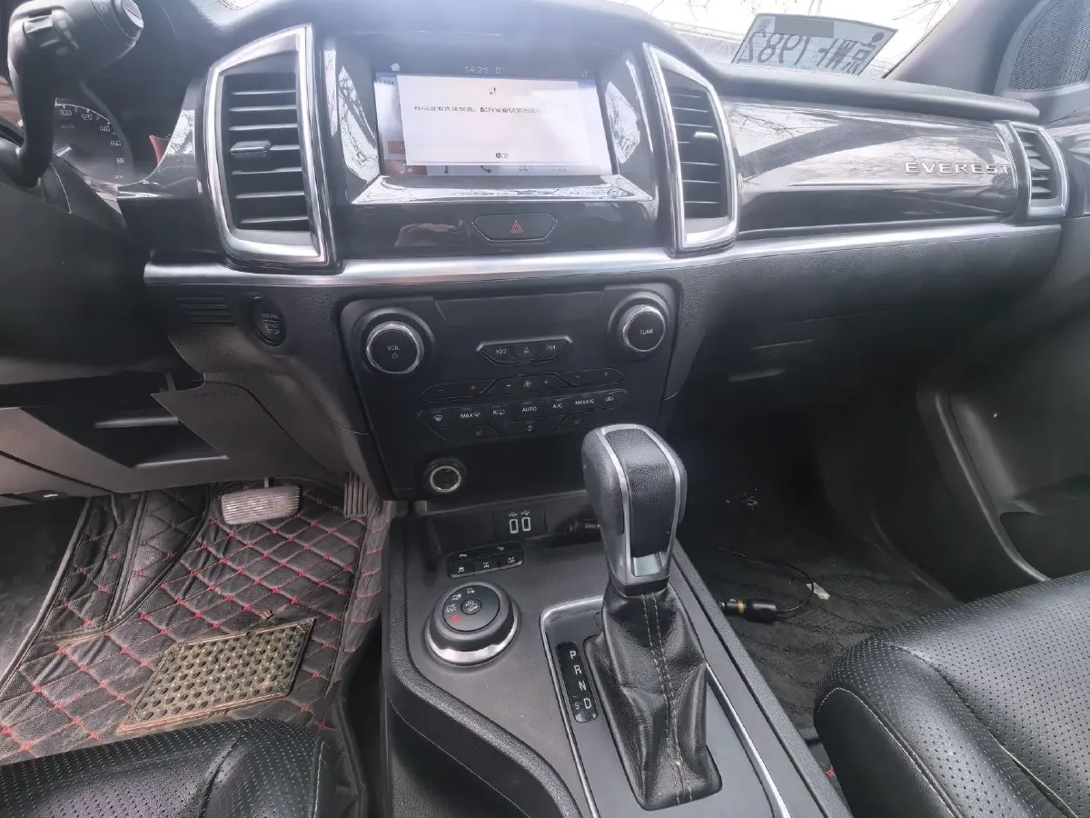 2019 Ford Everest 2.0T 248HP L4 6AT,autocango,china used car exporter,china ev exporter,chinese used car exporter,chinese used ev exporter