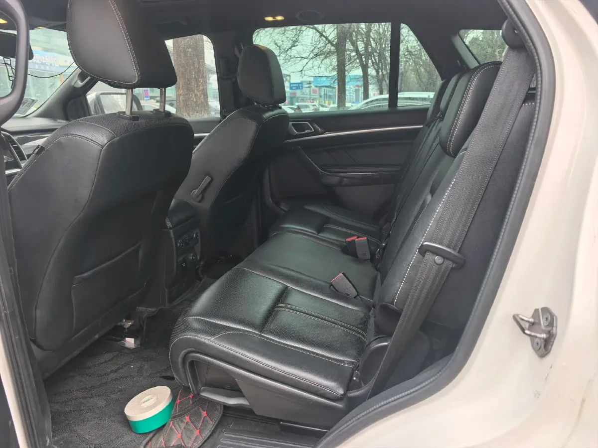 2019 Ford Everest 2.0T 248HP L4 6AT,autocango,china used car exporter,china ev exporter,chinese used car exporter,chinese used ev exporter
