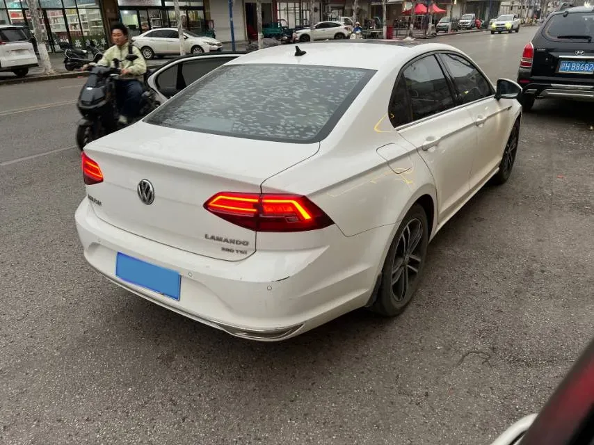 2019 Volkswagen Passat 1.4T 150HP L4 7DCT,autocango,china used car exporter,china ev exporter,chinese used car exporter,chinese used ev exporter