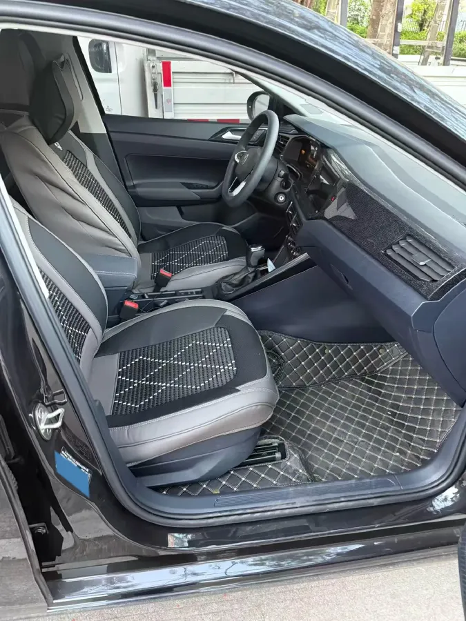 2025 Ruichi Auto EC75 BEV 41.85KWH,autocango,china used car exporter,china ev exporter,chinese used car exporter,chinese used ev exporter