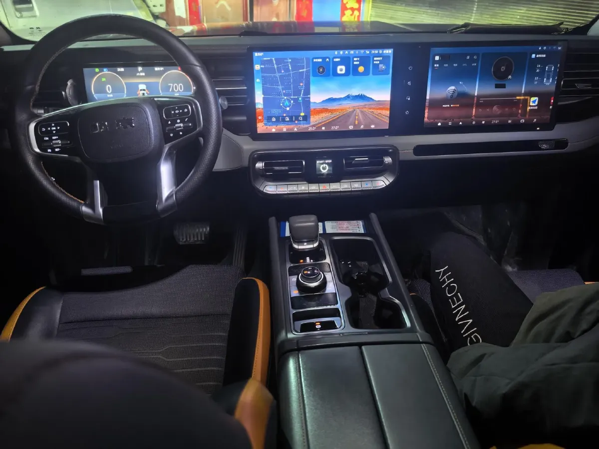 2024 Beijing BJ40 2.0T 245HP L4 8AT,autocango,china used car exporter,china ev exporter,chinese used car exporter,chinese used ev exporter