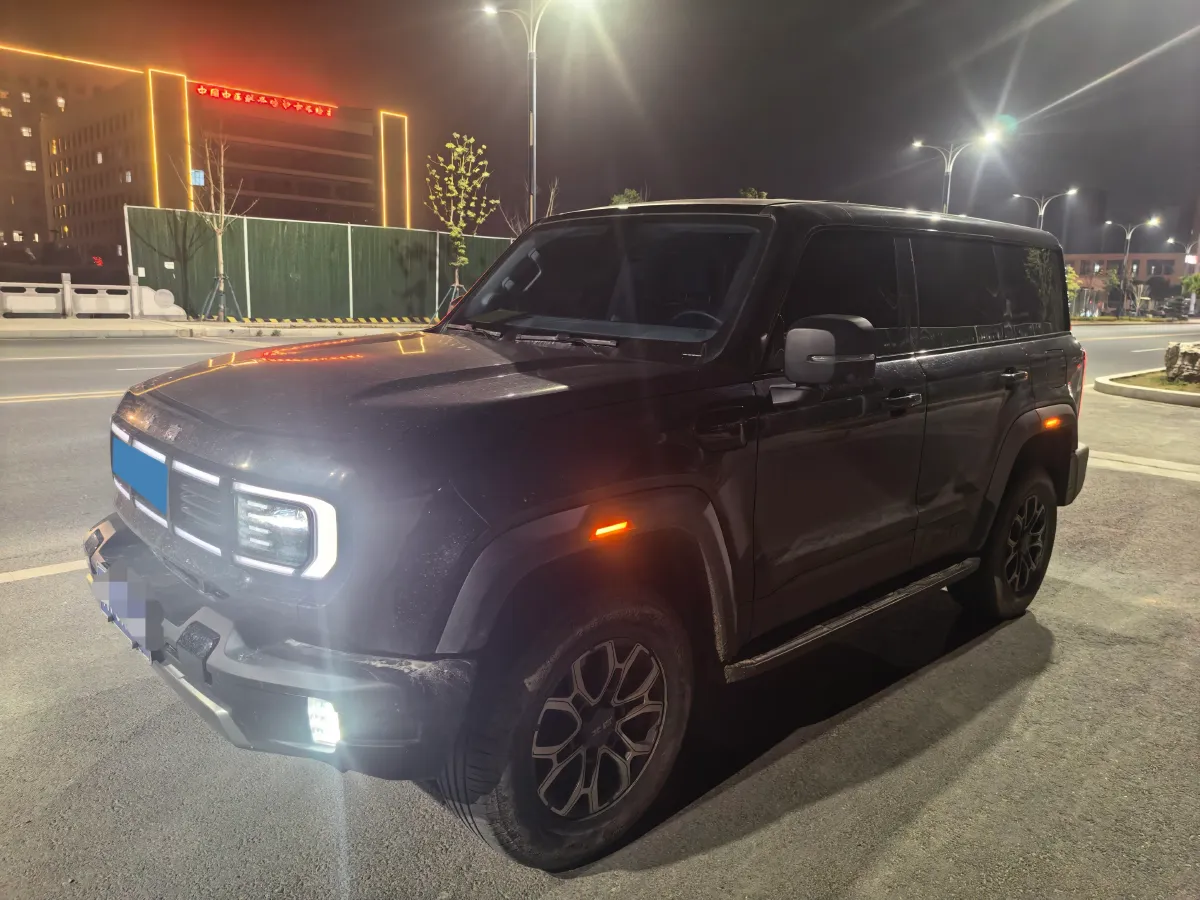 2024 Beijing BJ40 2.0T 245HP L4 8AT,autocango,china used car exporter,china ev exporter,chinese used car exporter,chinese used ev exporter