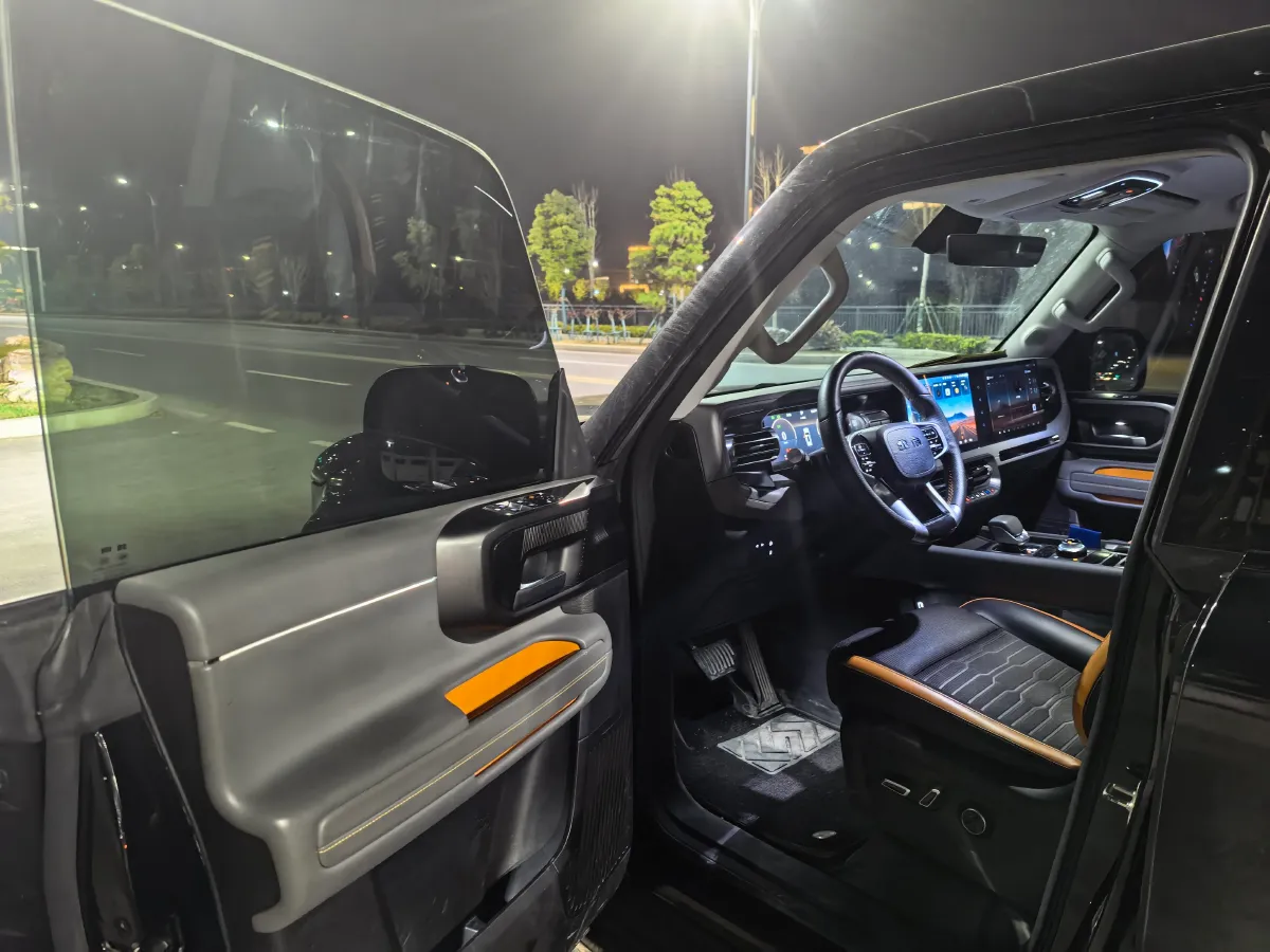 2024 Beijing BJ40 2.0T 245HP L4 8AT,autocango,china used car exporter,china ev exporter,chinese used car exporter,chinese used ev exporter