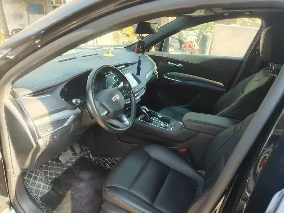 2021 Cadillac XT4 2.0T 237HP L4 9AT,autocango,china used car exporter,china ev exporter,chinese used car exporter,chinese used ev exporter