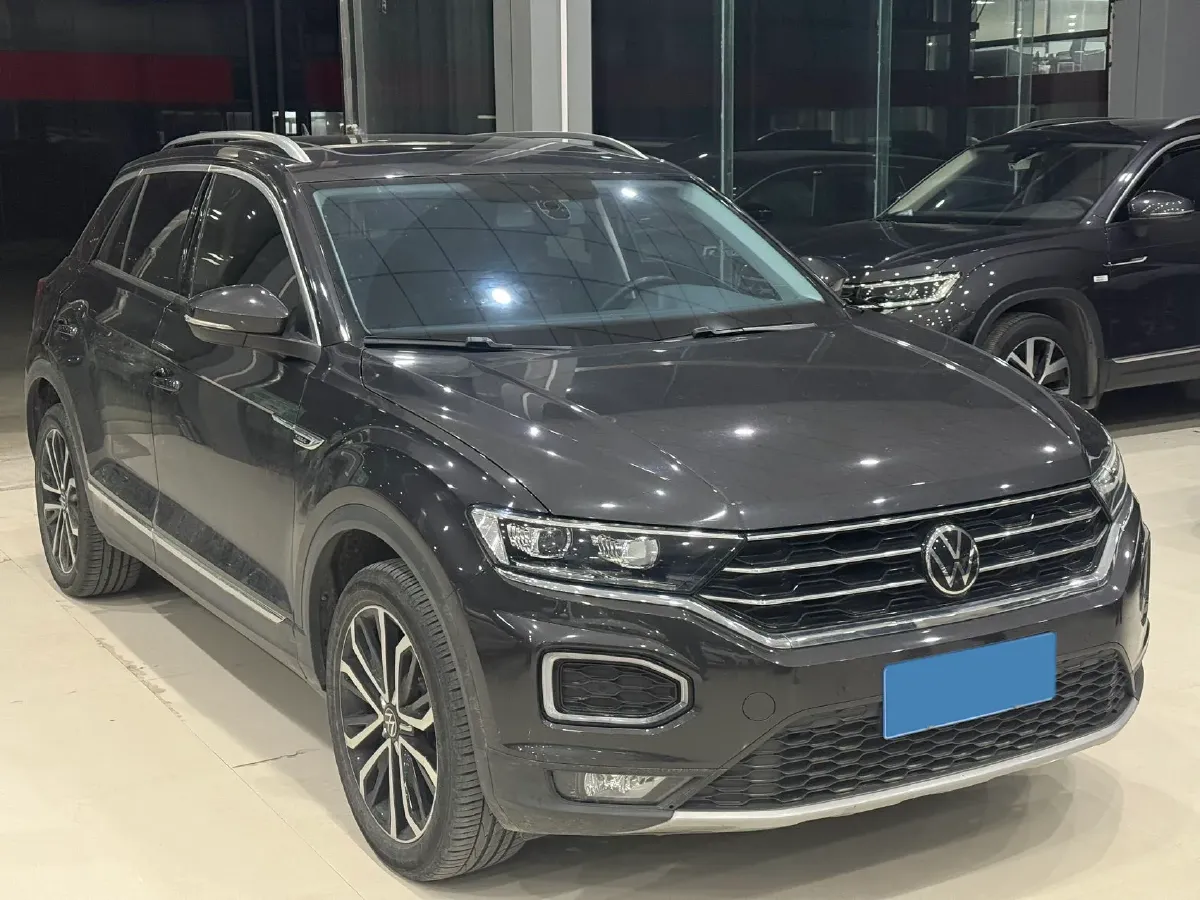 2022 Volkswagen T-Roc 1.4T 150HP L4 7DCT,autocango,china used car exporter,china ev exporter,chinese used car exporter,chinese used ev exporter