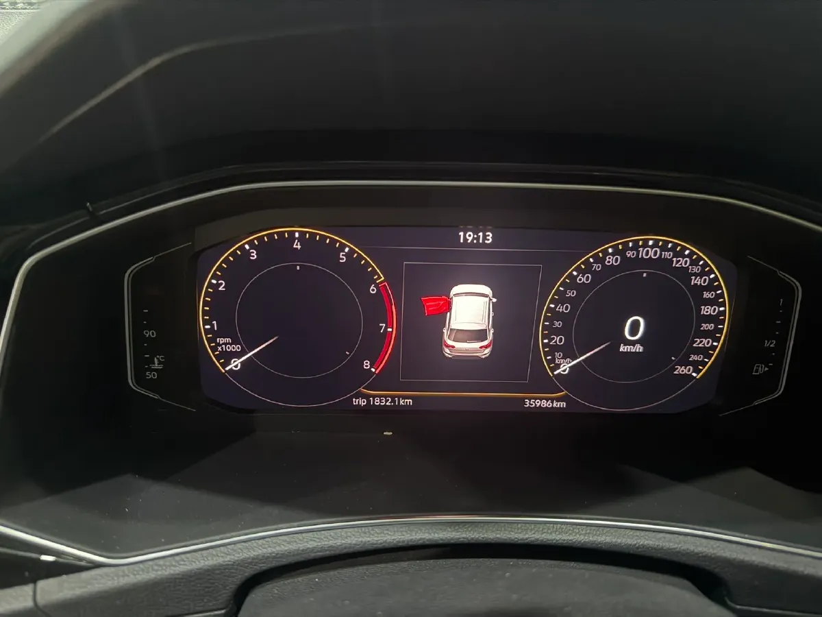 2022 Volkswagen T-Roc 1.4T 150HP L4 7DCT,autocango,china used car exporter,china ev exporter,chinese used car exporter,chinese used ev exporter