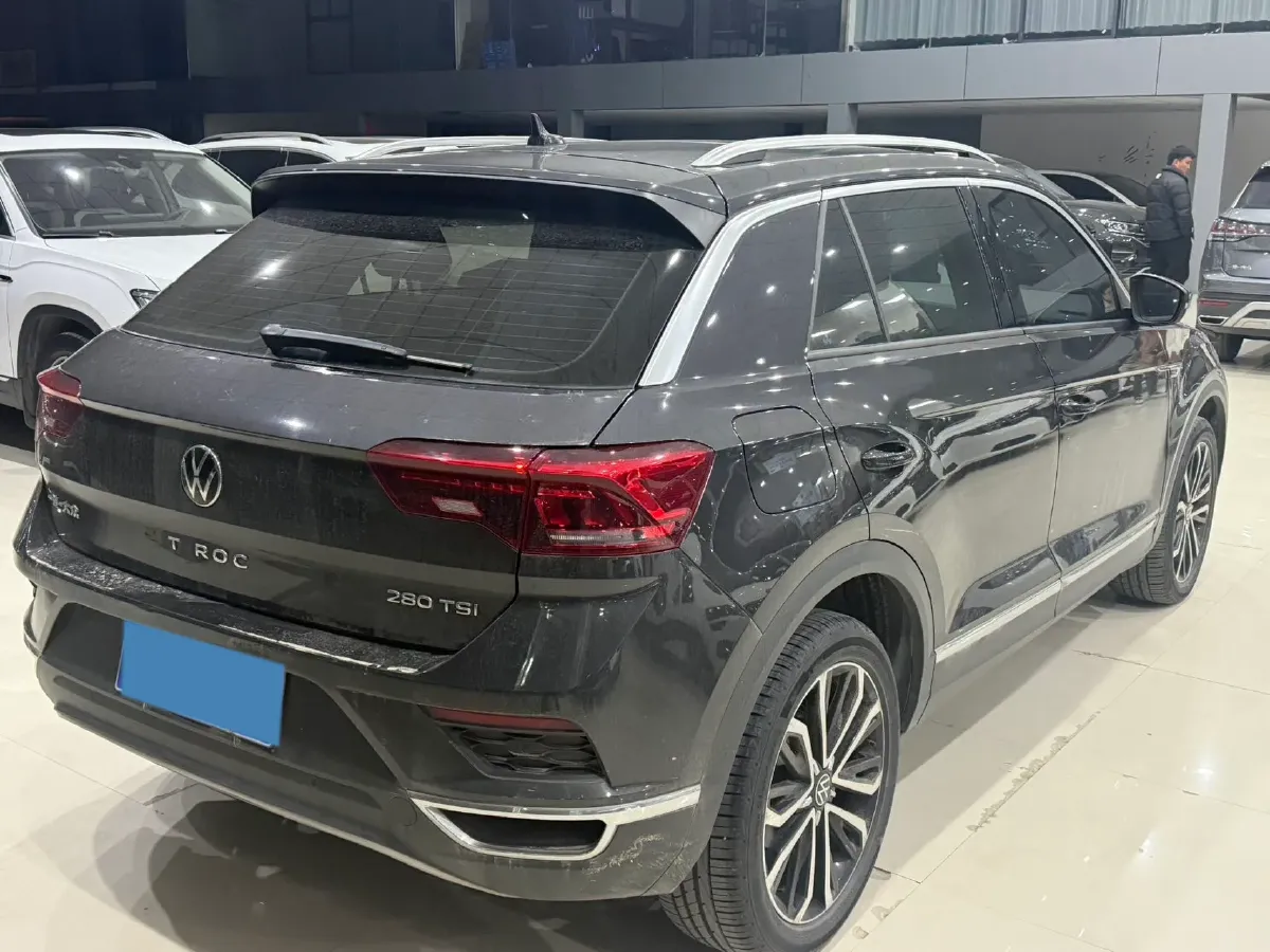 2022 Volkswagen T-Roc 1.4T 150HP L4 7DCT,autocango,china used car exporter,china ev exporter,chinese used car exporter,chinese used ev exporter