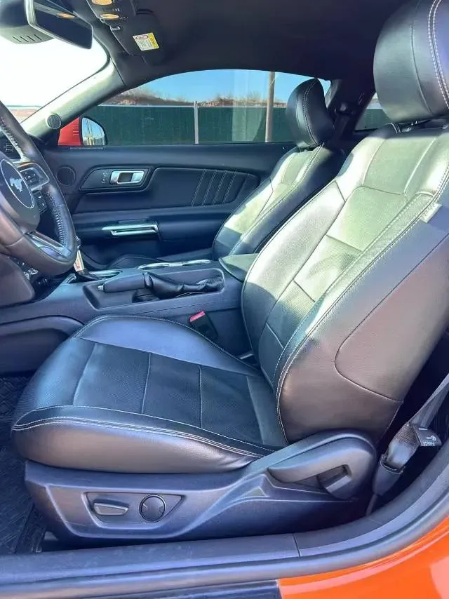 2020 Ford Mustang 2.3T 299HP L4 10AT,autocango,china used car exporter,china ev exporter,chinese used car exporter,chinese used ev exporter