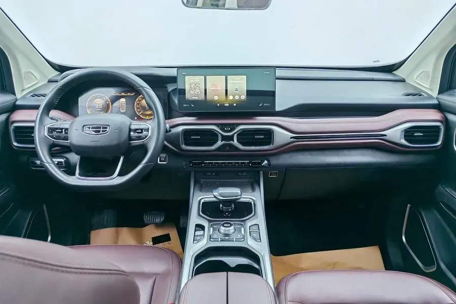 2022 Geely Okavango 1.8T 184HP L4 7DCT,autocango,china used car exporter,china ev exporter,chinese used car exporter,chinese used ev exporter