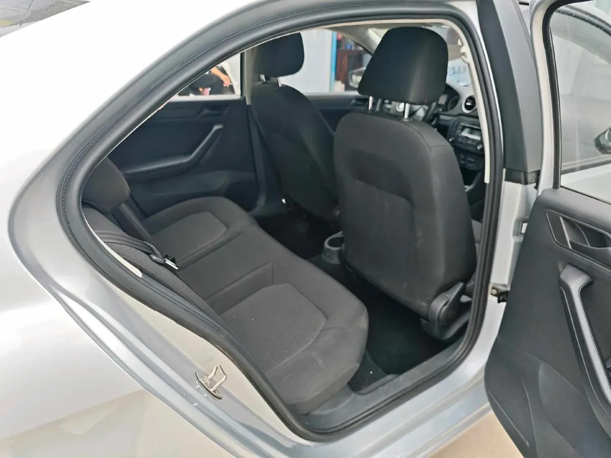 2017 Volkswagen Jetta 1.5L 110HP L4 6AT,autocango,china used car exporter,china ev exporter,chinese used car exporter,chinese used ev exporter