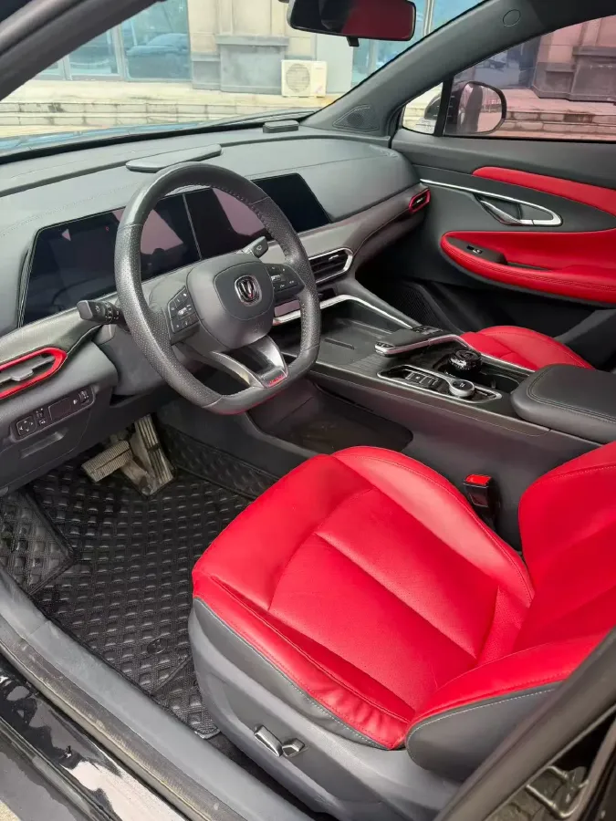 2020 ChangAn UNI-T 1.5T 180HP L4 7DCT,autocango,china used car exporter,china ev exporter,chinese used car exporter,chinese used ev exporter