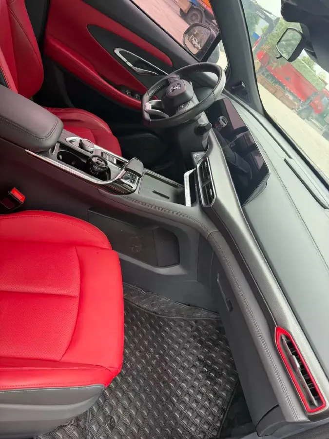 2020 ChangAn UNI-T 1.5T 180HP L4 7DCT,autocango,china used car exporter,china ev exporter,chinese used car exporter,chinese used ev exporter