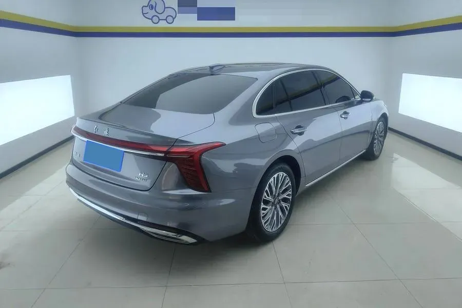 2022 HongQi H5 1.8T 197HP L4 6AT,autocango,china used car exporter,china ev exporter,chinese used car exporter,chinese used ev exporter