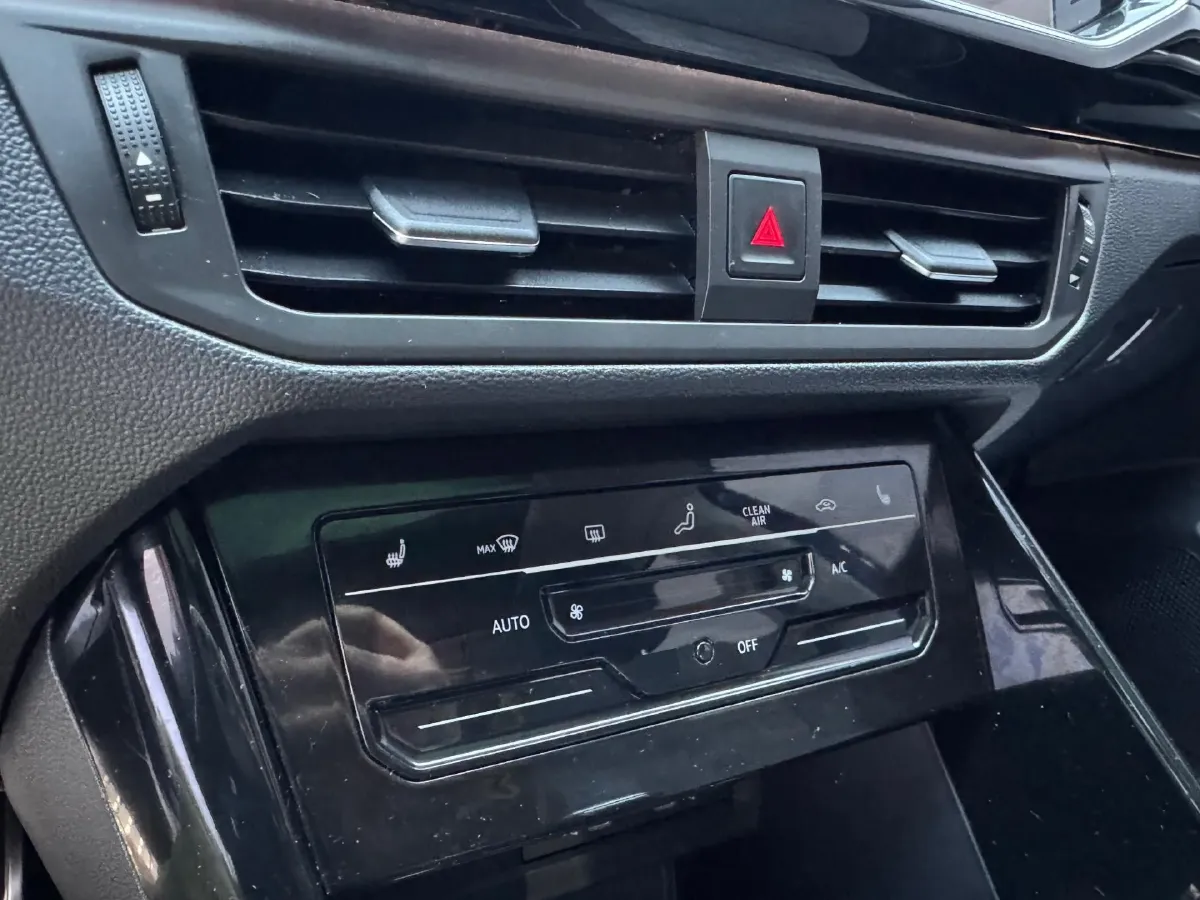 2020 Volkswagen Tayron X 2.0T 186HP L4 7DCT,autocango,china used car exporter,china ev exporter,chinese used car exporter,chinese used ev exporter