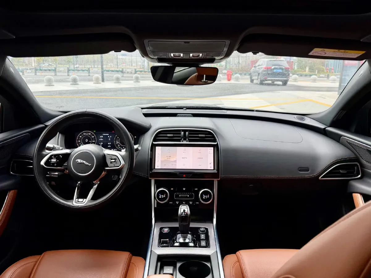 2023 Jaguar XEL 2.0T 250HP L4 8AT,autocango,china used car exporter,china ev exporter,chinese used car exporter,chinese used ev exporter