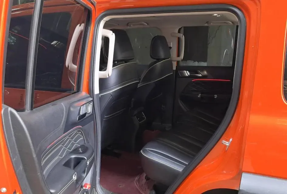 2023 Tank 300 2.0T 227HP L4 8AT,autocango,china used car exporter,china ev exporter,chinese used car exporter,chinese used ev exporter