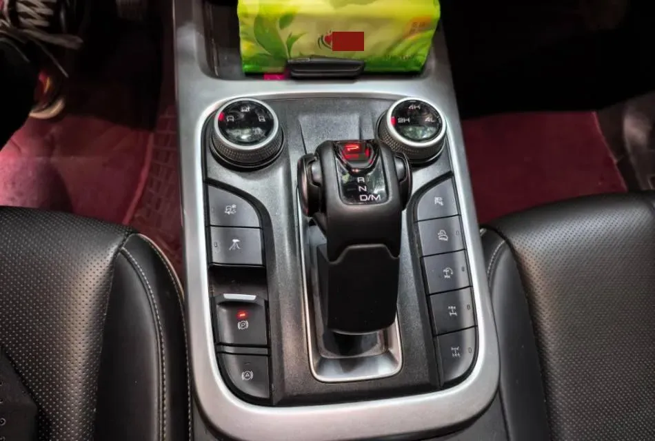 2023 Tank 300 2.0T 227HP L4 8AT,autocango,china used car exporter,china ev exporter,chinese used car exporter,chinese used ev exporter