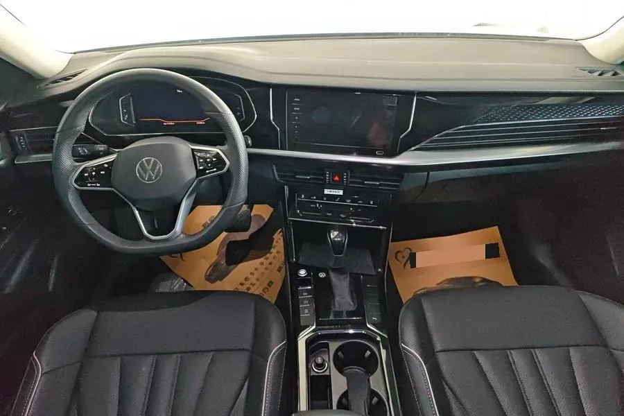 2024 Volkswagen Passat 2.0T 186HP L4 7DCT,autocango,china used car exporter,china ev exporter,chinese used car exporter,chinese used ev exporter