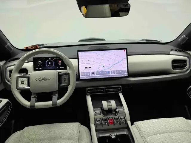 2025 FangChengBao Tai 3 BEV,autocango,china used car exporter,china ev exporter,chinese used car exporter,chinese used ev exporter