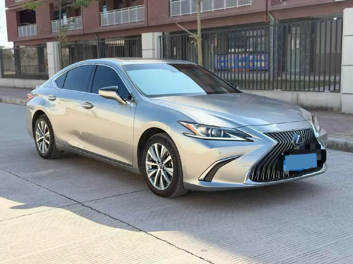 2018 Lexus ES 2.5L 178HP L4 E-CVT Hybrid,autocango,china used car exporter,china ev exporter,chinese used car exporter,chinese used ev exporter
