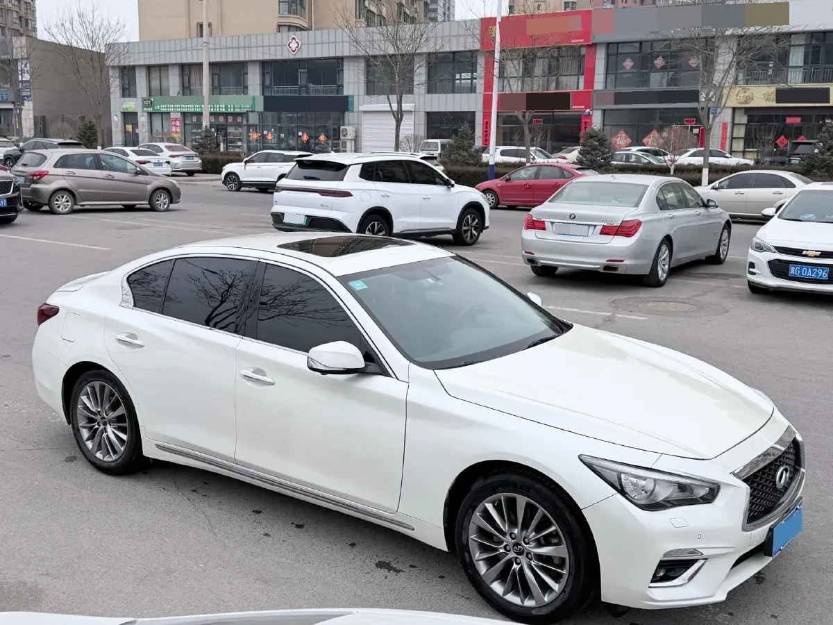 2018 Jeep Grand Commander 2.0T 265HP L4 9AT,autocango,china used car exporter,china ev exporter,chinese used car exporter,chinese used ev exporter