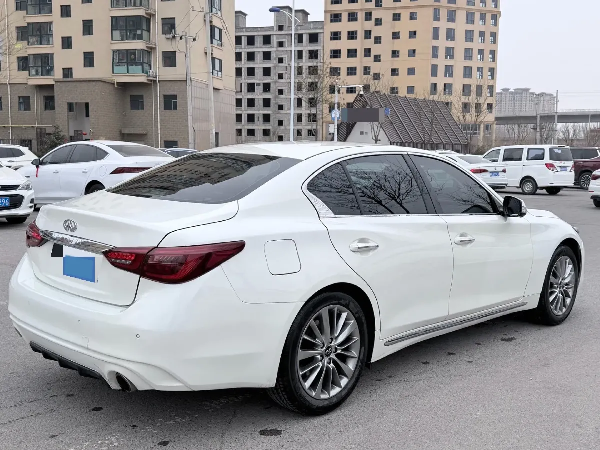 2018 Jeep Grand Commander 2.0T 265HP L4 9AT,autocango,china used car exporter,china ev exporter,chinese used car exporter,chinese used ev exporter