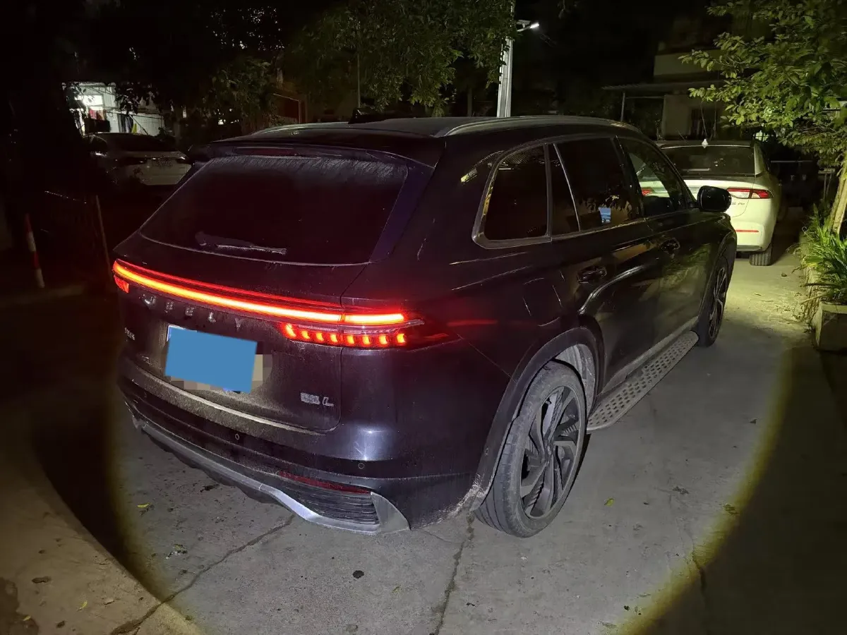 2021 Geely Monjaro 2.0T 218HP L4 7DCT,autocango,china used car exporter,china ev exporter,chinese used car exporter,chinese used ev exporter