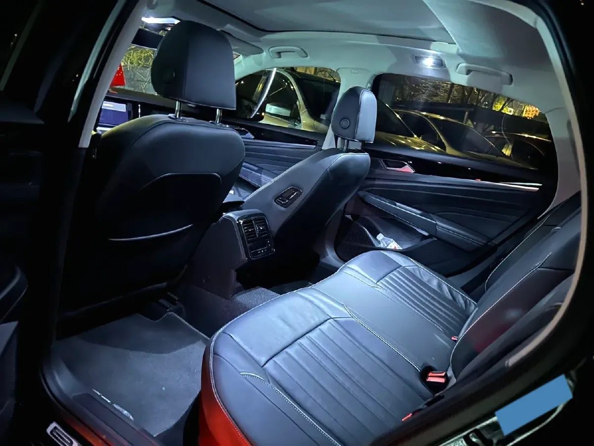 2023 Volkswagen Passat 2.0T 186HP L4 7DCT,autocango,china used car exporter,china ev exporter,chinese used car exporter,chinese used ev exporter