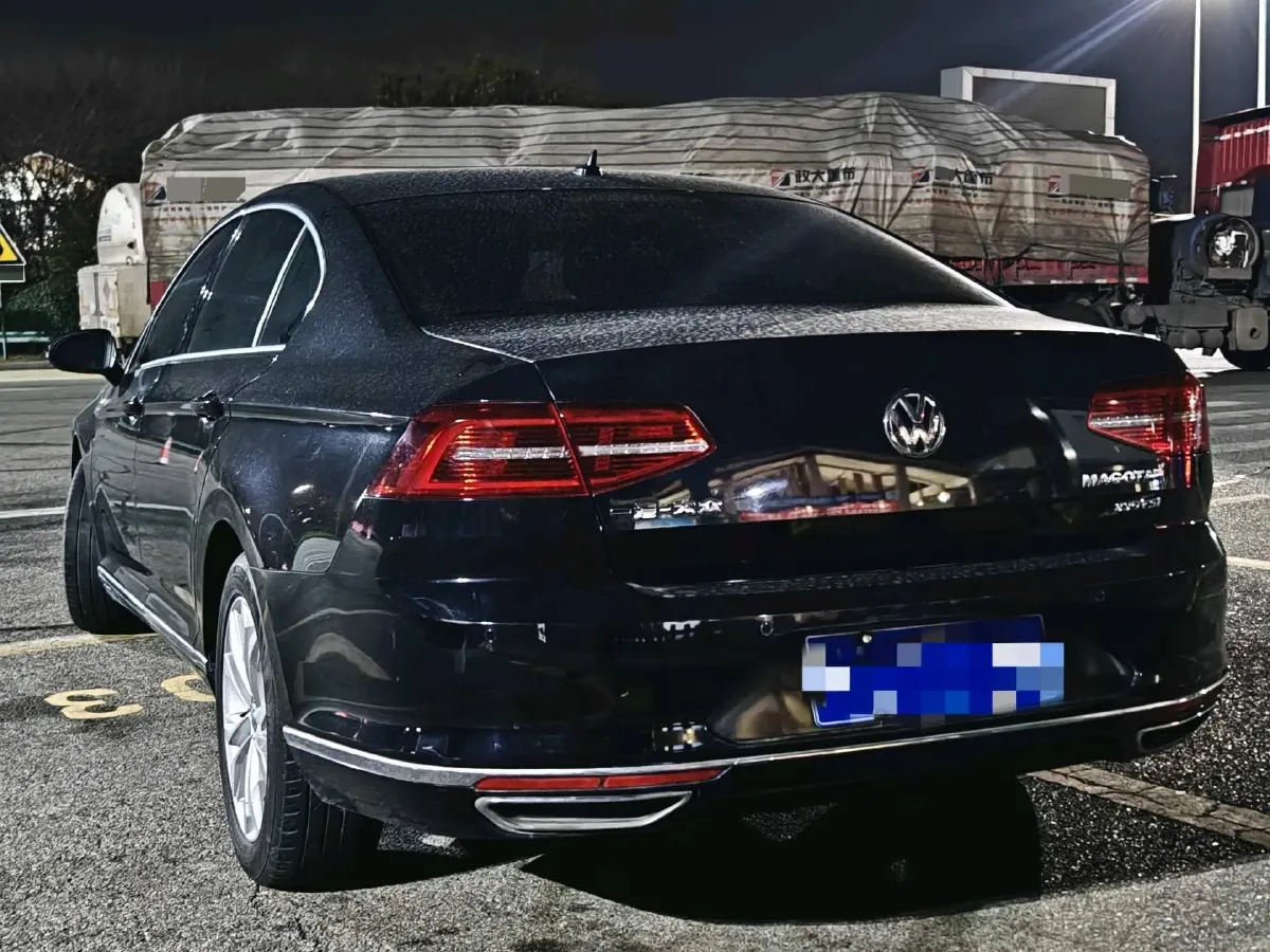 2019 Volkswagen Magotan 2.0T 186HP L4 7DCT,autocango,china used car exporter,china ev exporter,chinese used car exporter,chinese used ev exporter