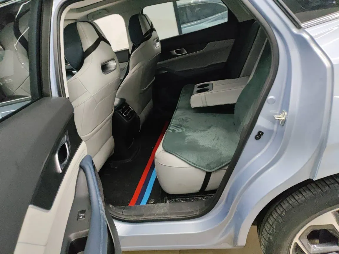 2023 ChangAn UNI-K iDD 1.5T 170HP L4 6TCT PHEV 28.39KWH,autocango,china used car exporter,china ev exporter,chinese used car exporter,chinese used ev exporter