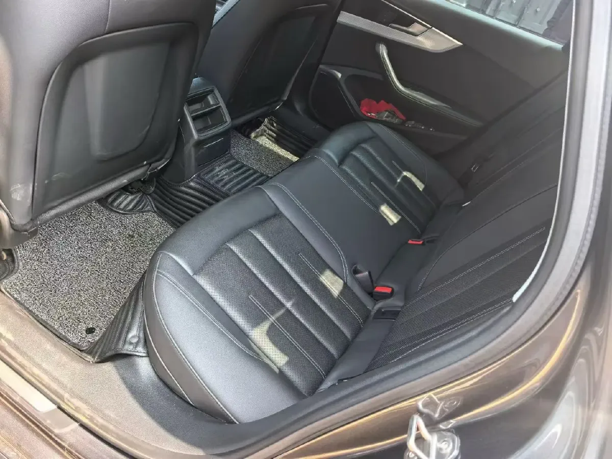 2020 Audi A4L 2.0T 190HP L4 7DCT,autocango,china used car exporter,china ev exporter,chinese used car exporter,chinese used ev exporter