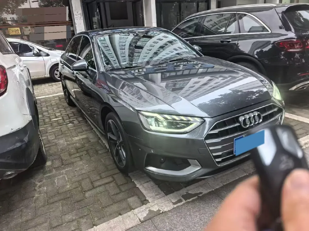 2020 Audi A4L 2.0T 190HP L4 7DCT,autocango,china used car exporter,china ev exporter,chinese used car exporter,chinese used ev exporter