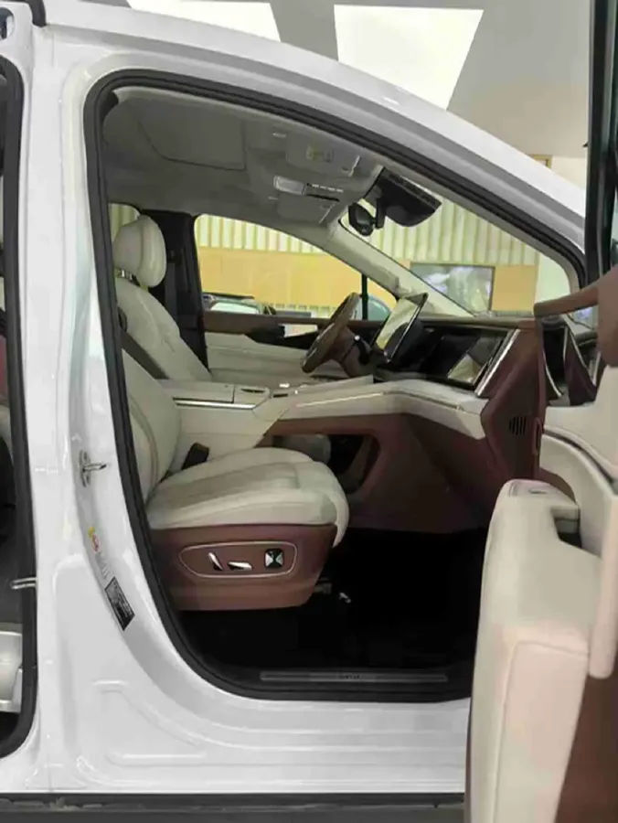 2025 BYD Xia 1.5T 156HP L4 E-CVT PHEV 36.6KWH,autocango,china used car exporter,china ev exporter,chinese used car exporter,chinese used ev exporter