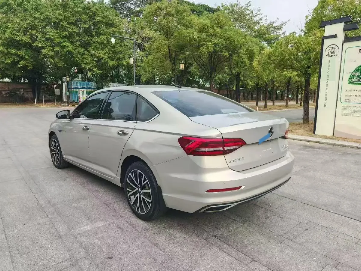 2021 Volkswagen Lavida 1.4T 150HP L4 7DCT,autocango,china used car exporter,china ev exporter,chinese used car exporter,chinese used ev exporter