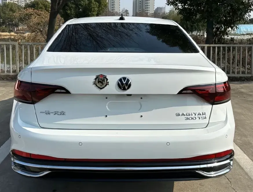 2023 Volkswagen Sagitar 1.5T 160HP L4 7DCT,autocango,china used car exporter,china ev exporter,chinese used car exporter,chinese used ev exporter