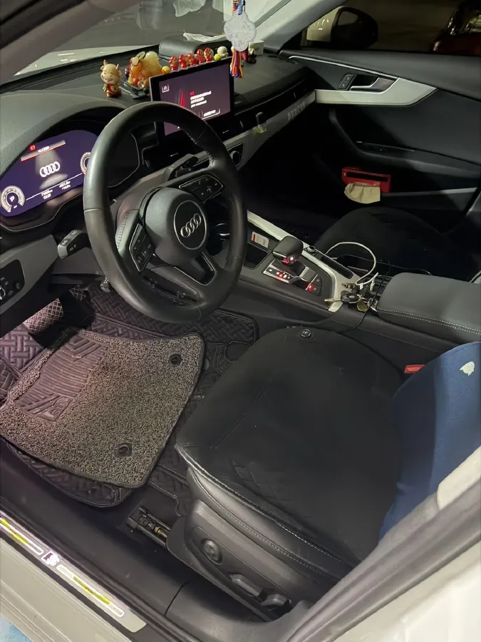 2020 Audi A4L 2.0T 190HP L4 7DCT,autocango,china used car exporter,china ev exporter,chinese used car exporter,chinese used ev exporter