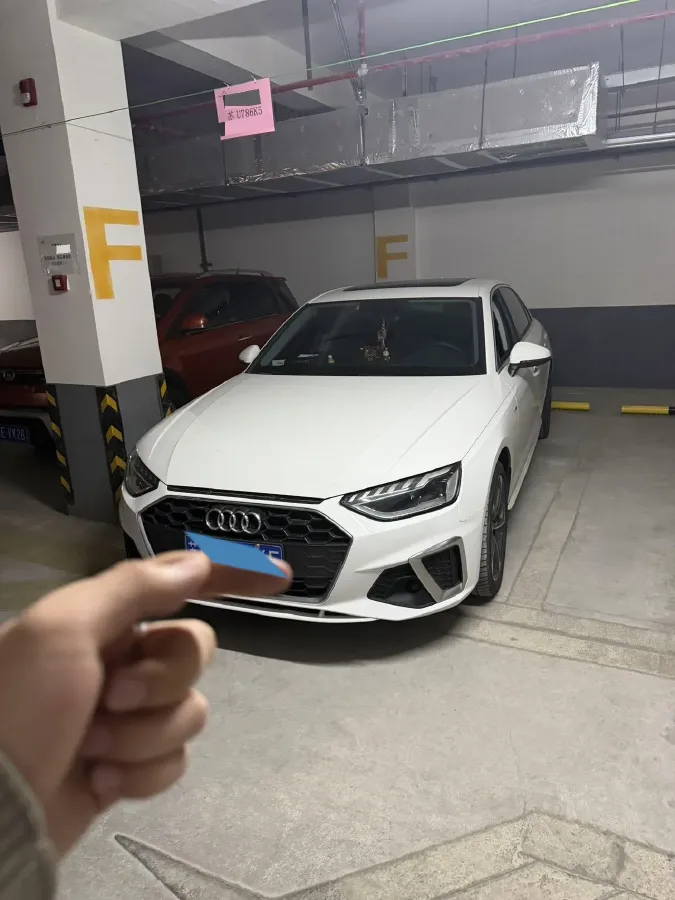 2020 Audi A4L 2.0T 190HP L4 7DCT,autocango,china used car exporter,china ev exporter,chinese used car exporter,chinese used ev exporter