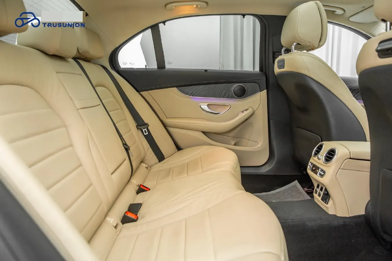 2019 Mercedes-Benz C Class 2.0T 258HP L4 9AT,autocango,china used car exporter,china ev exporter,chinese used car exporter,chinese used ev exporter