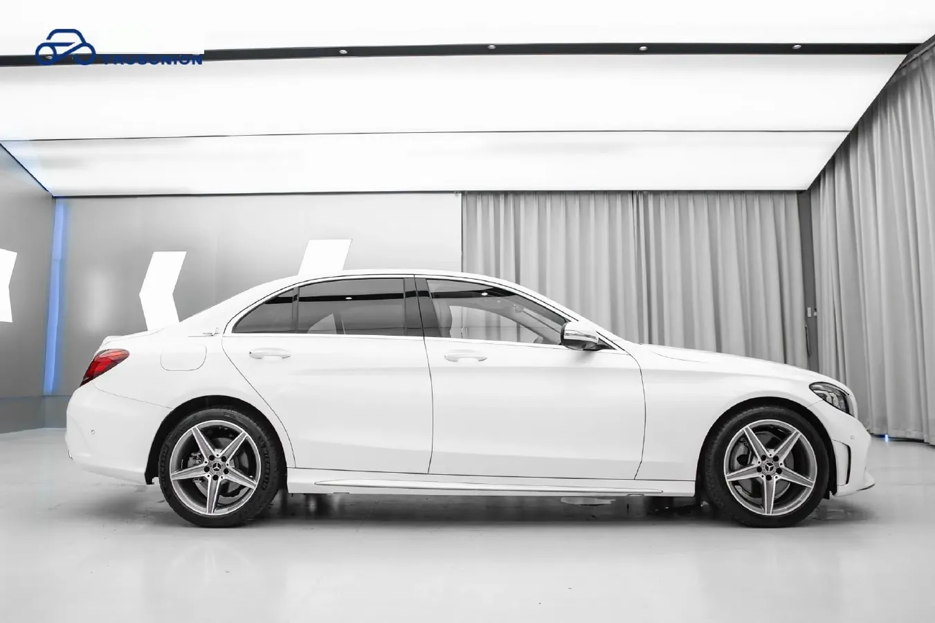 2019 Mercedes-Benz C Class 2.0T 258HP L4 9AT,autocango,china used car exporter,china ev exporter,chinese used car exporter,chinese used ev exporter