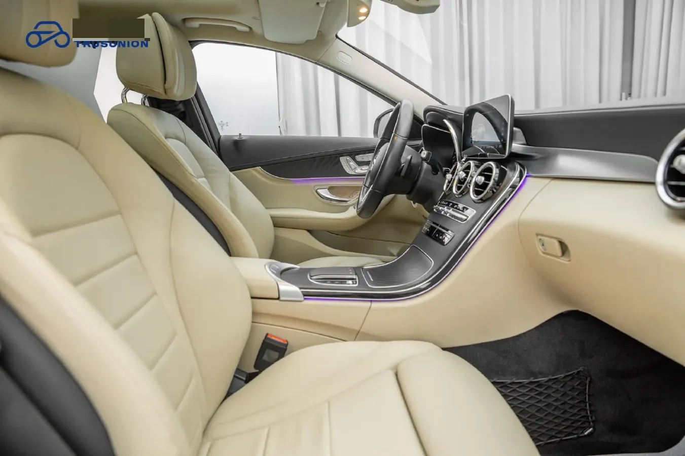 2019 Mercedes-Benz C Class 2.0T 258HP L4 9AT,autocango,china used car exporter,china ev exporter,chinese used car exporter,chinese used ev exporter