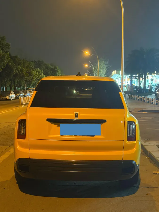 2018 Rolls-Royce Cullinan 6.7T 571HP V12 8AT,autocango,china used car exporter,china ev exporter,chinese used car exporter,chinese used ev exporter