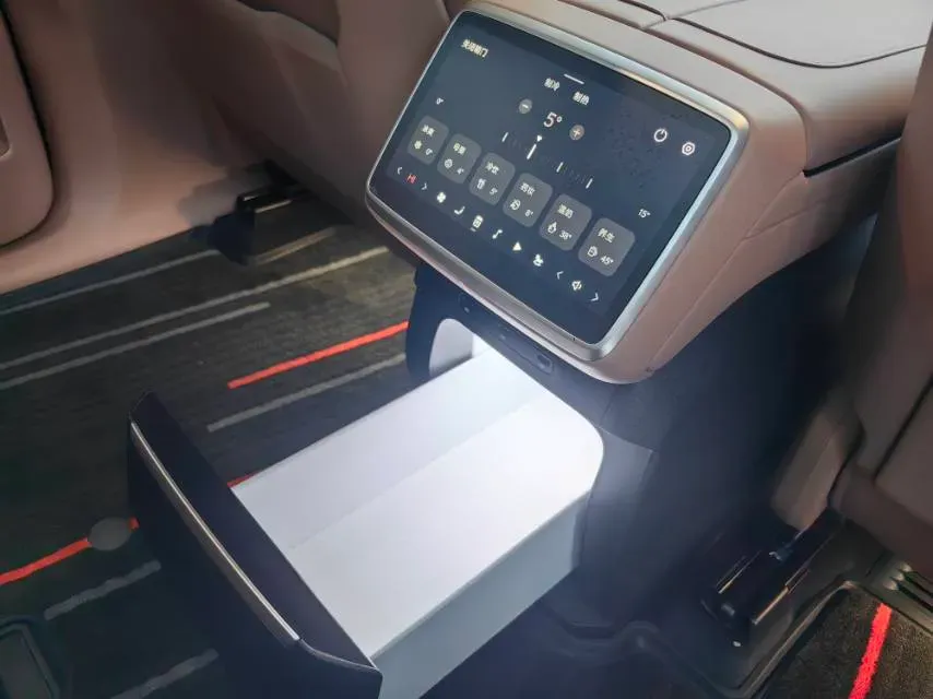 2025 ONVO L90 BEV,autocango,china used car exporter,china ev exporter,chinese used car exporter,chinese used ev exporter